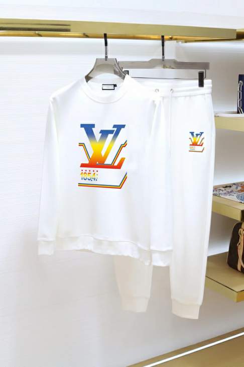 Picture of LV Sweater Suits _SKULVM-5XLkdtr9141125